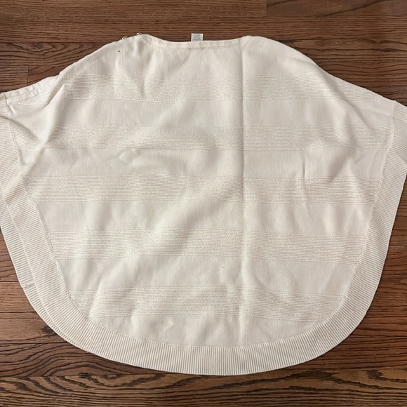 Talbots poncho - medium - Picture 2 of 4